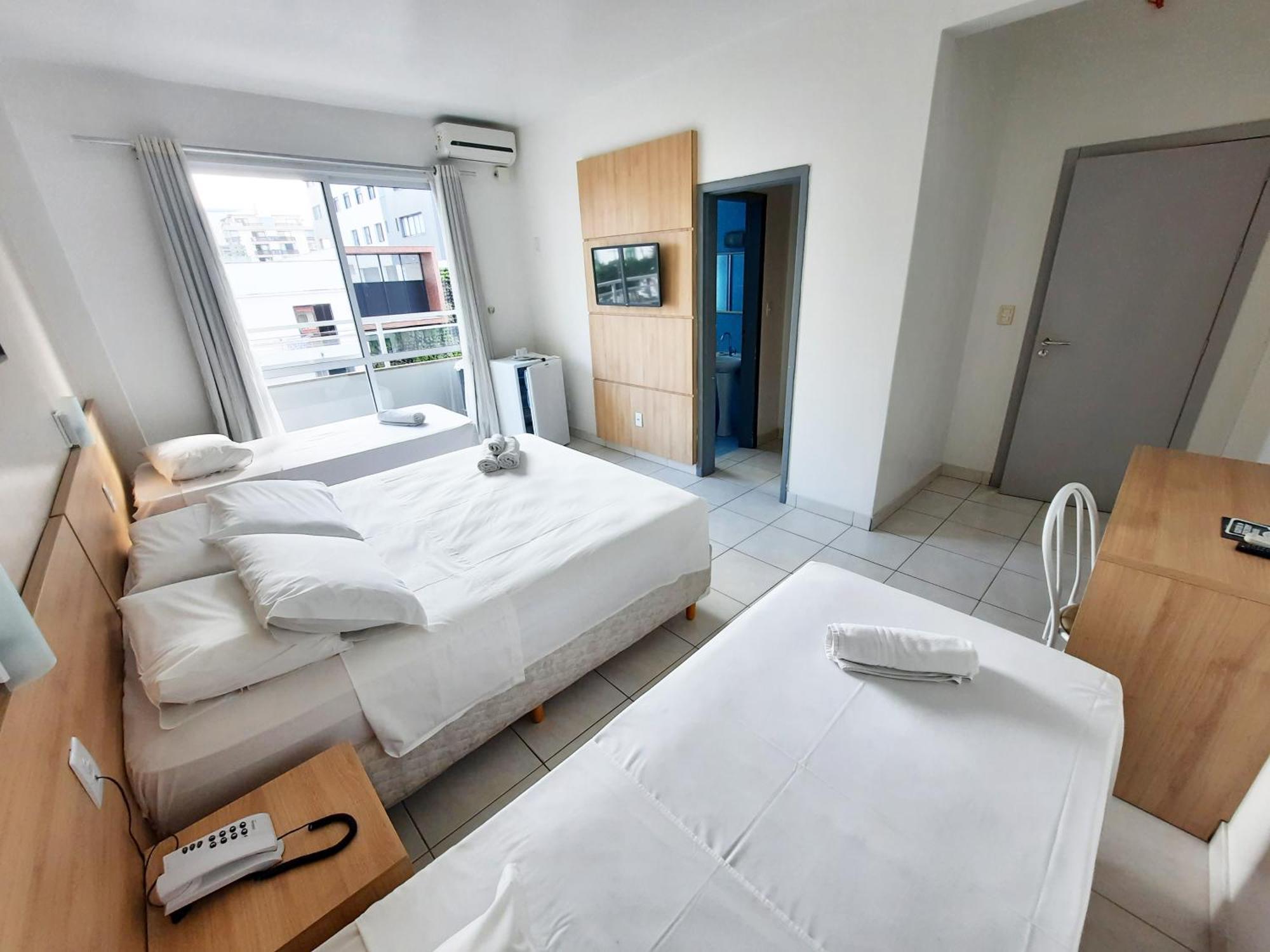 Ficare Hotel 2*